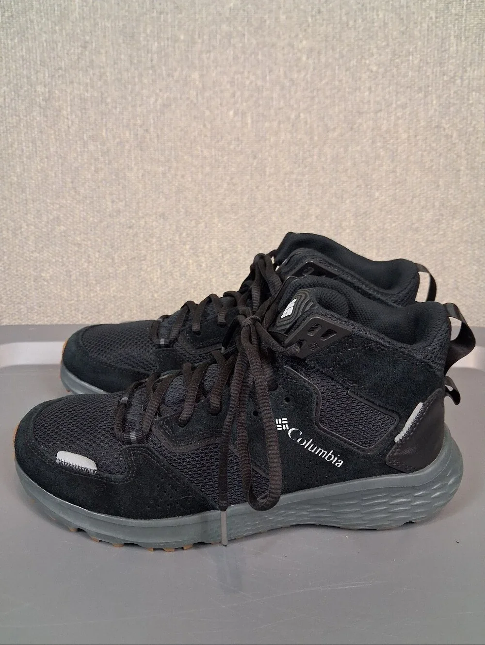 Columbia Mens Benson Mid Lightweight Trail Hiking Shoes Athletic Black Size 7